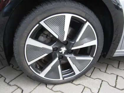 Annonce voiture d'occasion Peugeot e-208 - CARADIZE