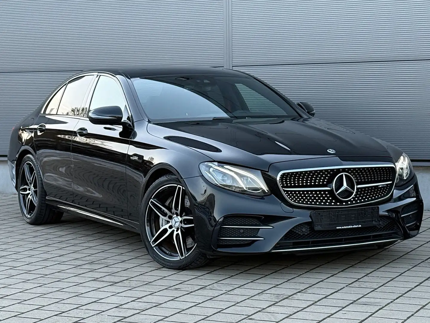 Mercedes-Benz E 53 AMG *4Matic+*Schiebedach*Comand*AMG Ride* Noir - 1