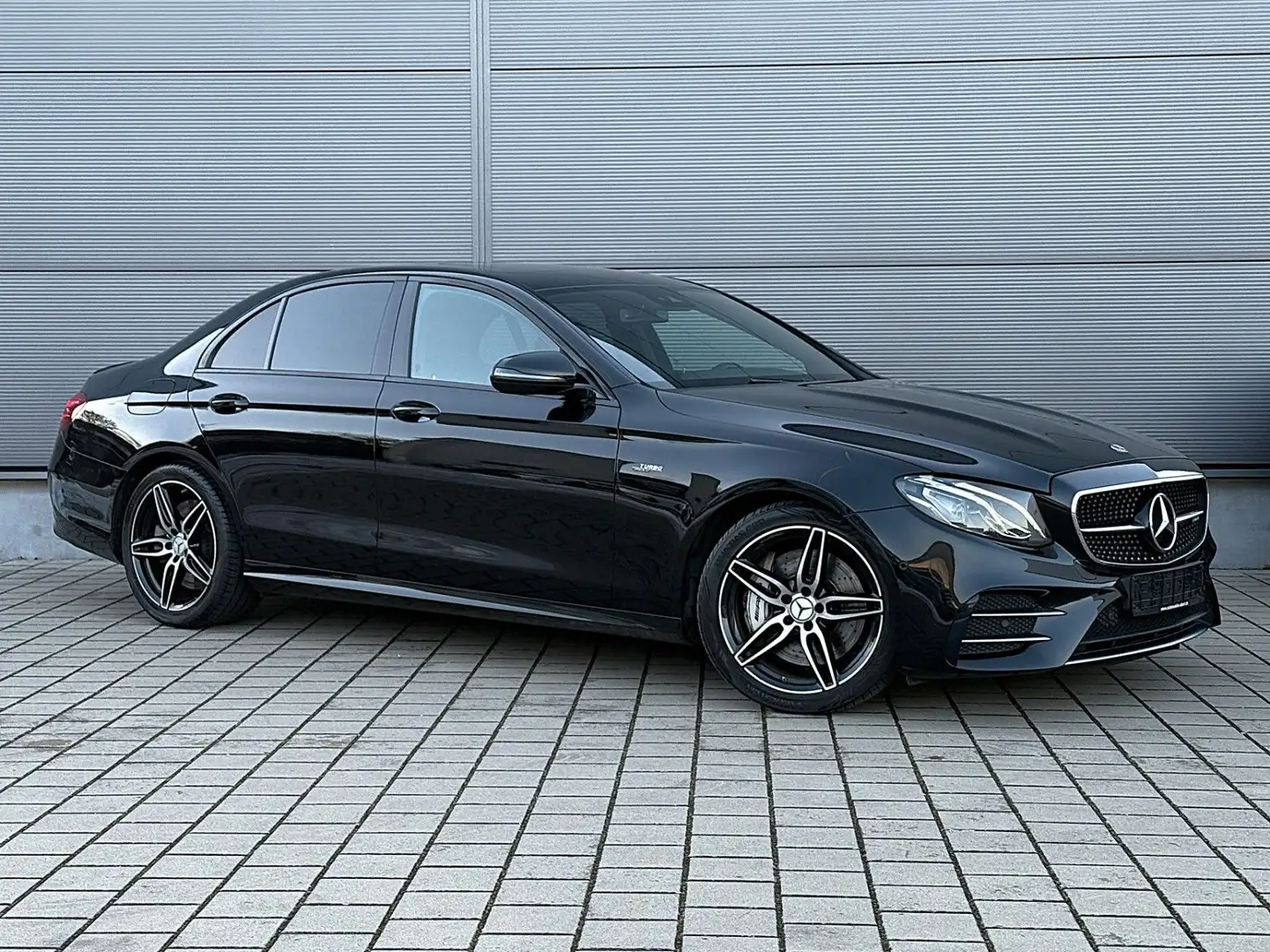 Mercedes-Benz E 53 AMG *4Matic+*Schiebedach*Comand*AMG Ride* Noir - 2