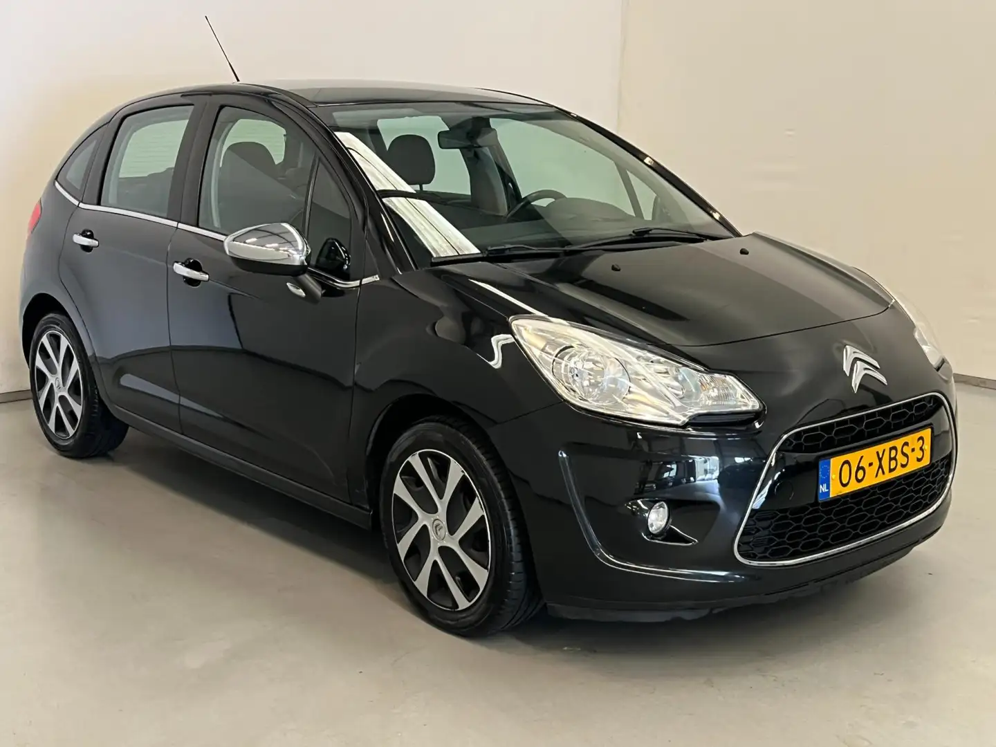 Citroen C3 1.4 e-HDi Collection / Aut / Clima / Trekhaak / NL Zwart - 2
