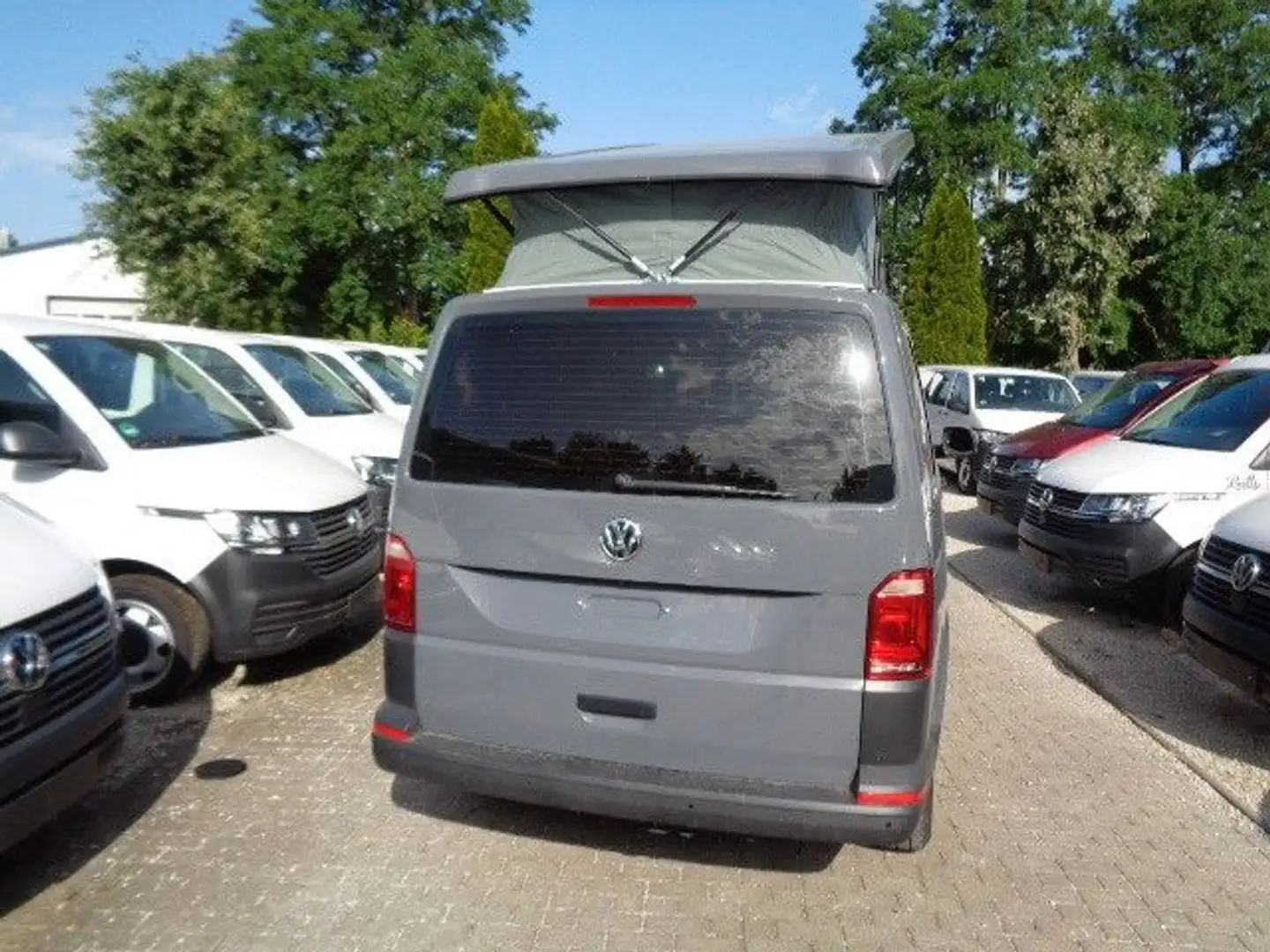 Volkswagen T6 Wohnmobil/Summermobil mit Aufstelldach Grau - 2