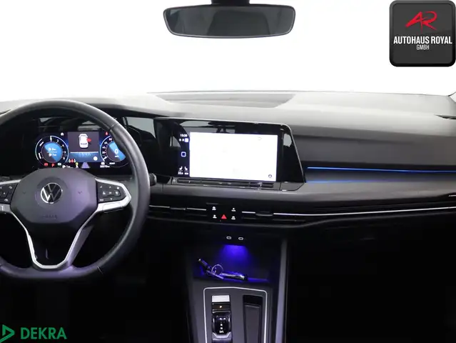 Volkswagen Golf view 9