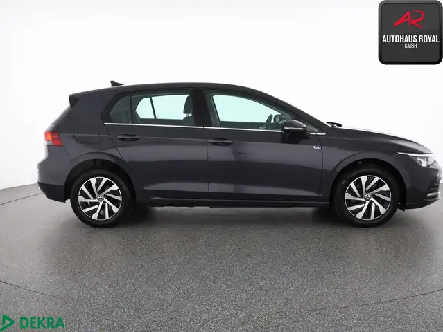Volkswagen Golf view 6