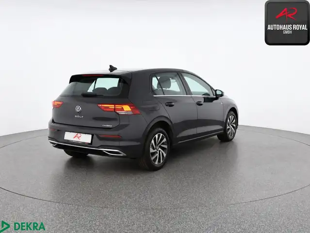 Volkswagen Golf view 5