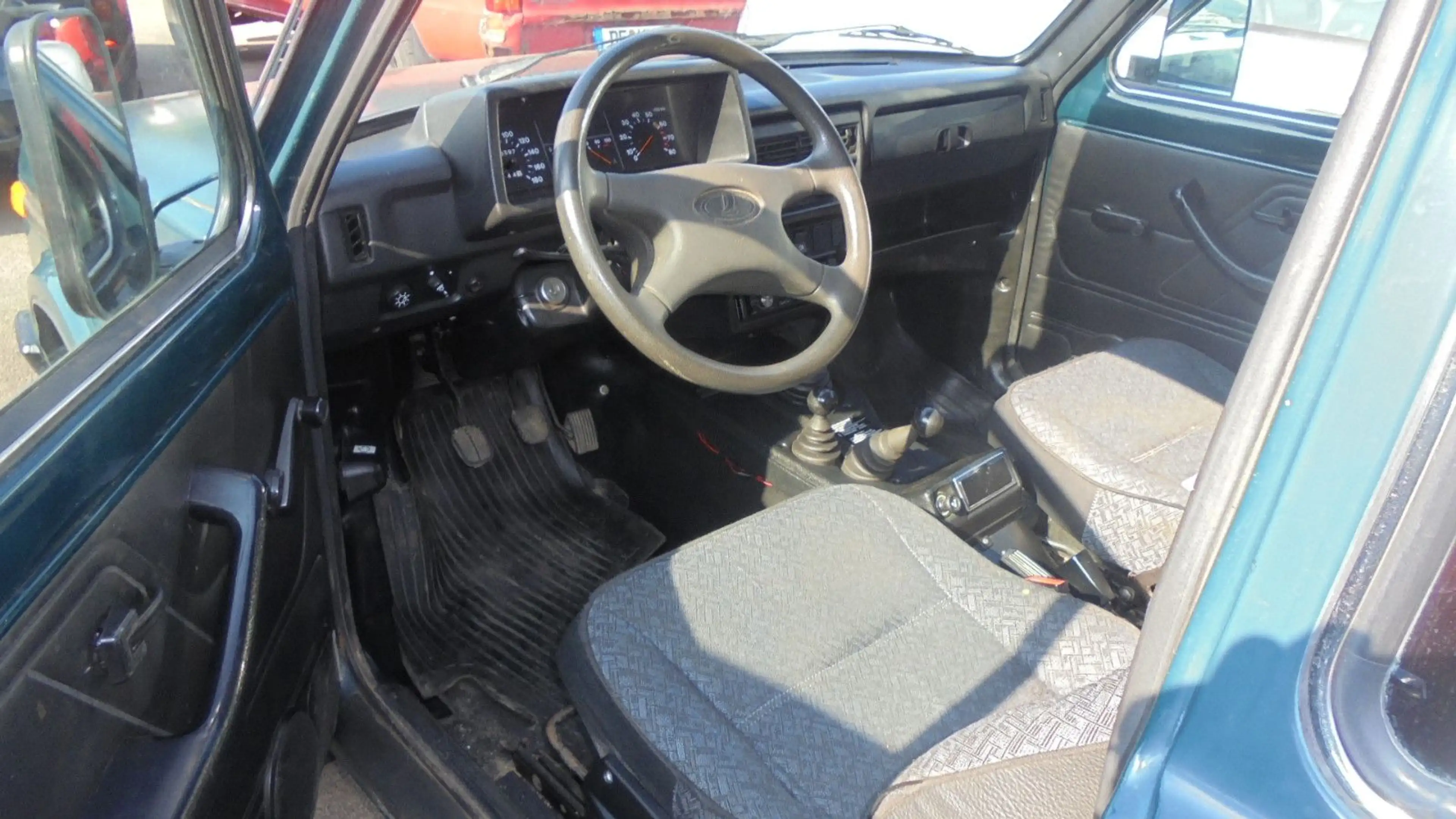 Lada Niva 1.7i Only — photo 5