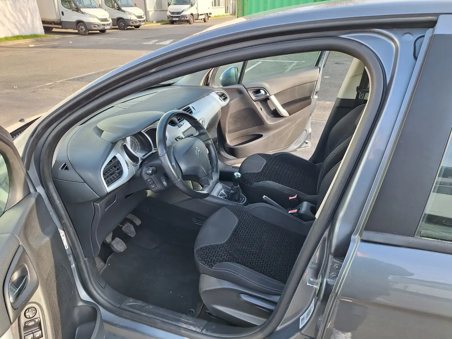 Citroen C3 HDi 90 FAP Airdream Confort Gris - 2