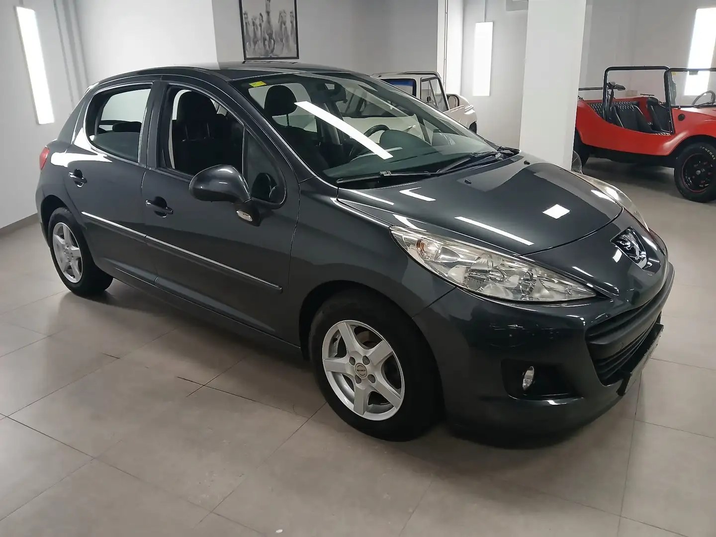 Peugeot 207 207+ 1.4HDI FAP Gris - 1