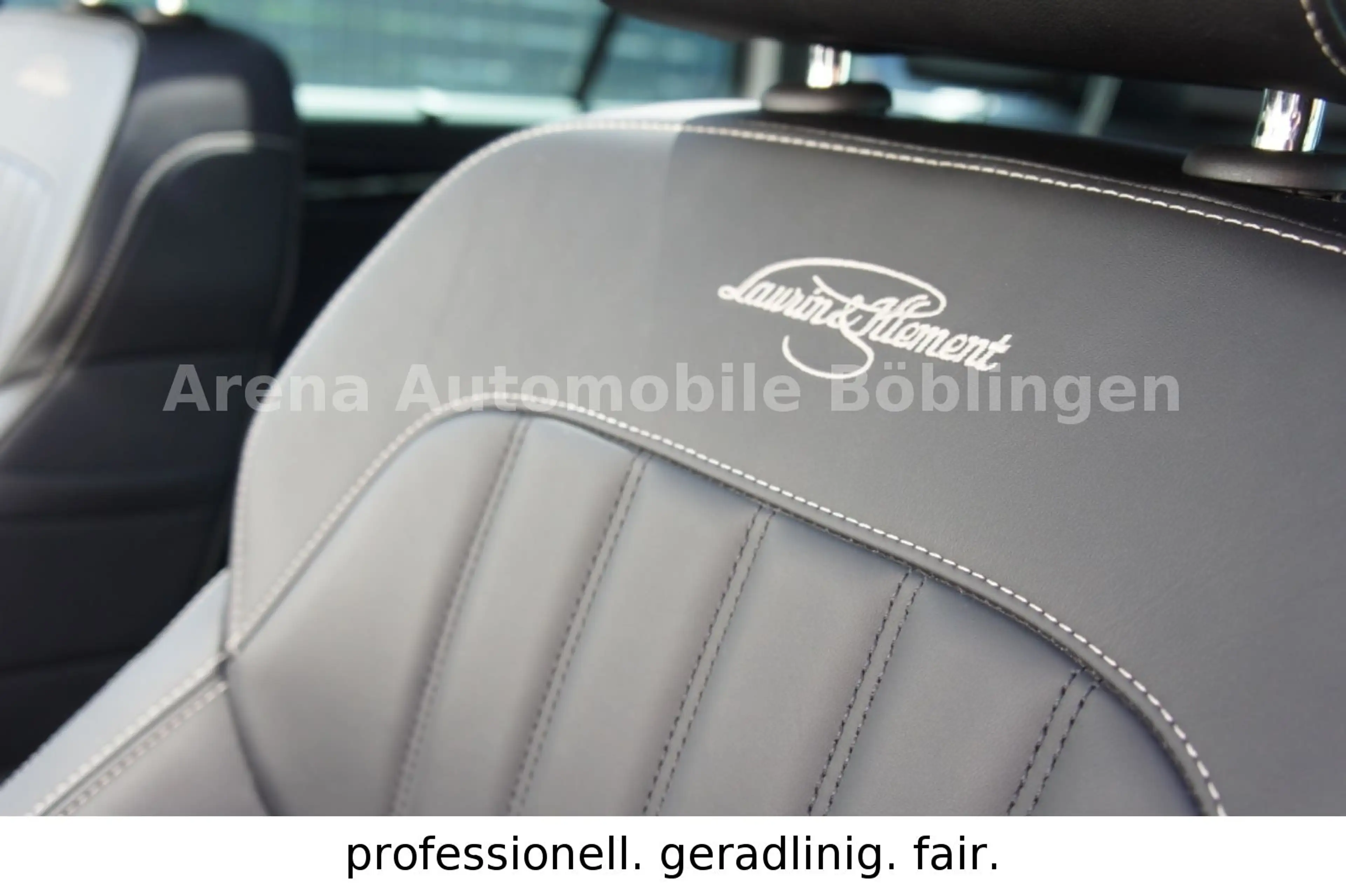 Skoda Superb Combi 2.0 TSI L&K DSG*MATRIX*PANO*AHK* — photo 16