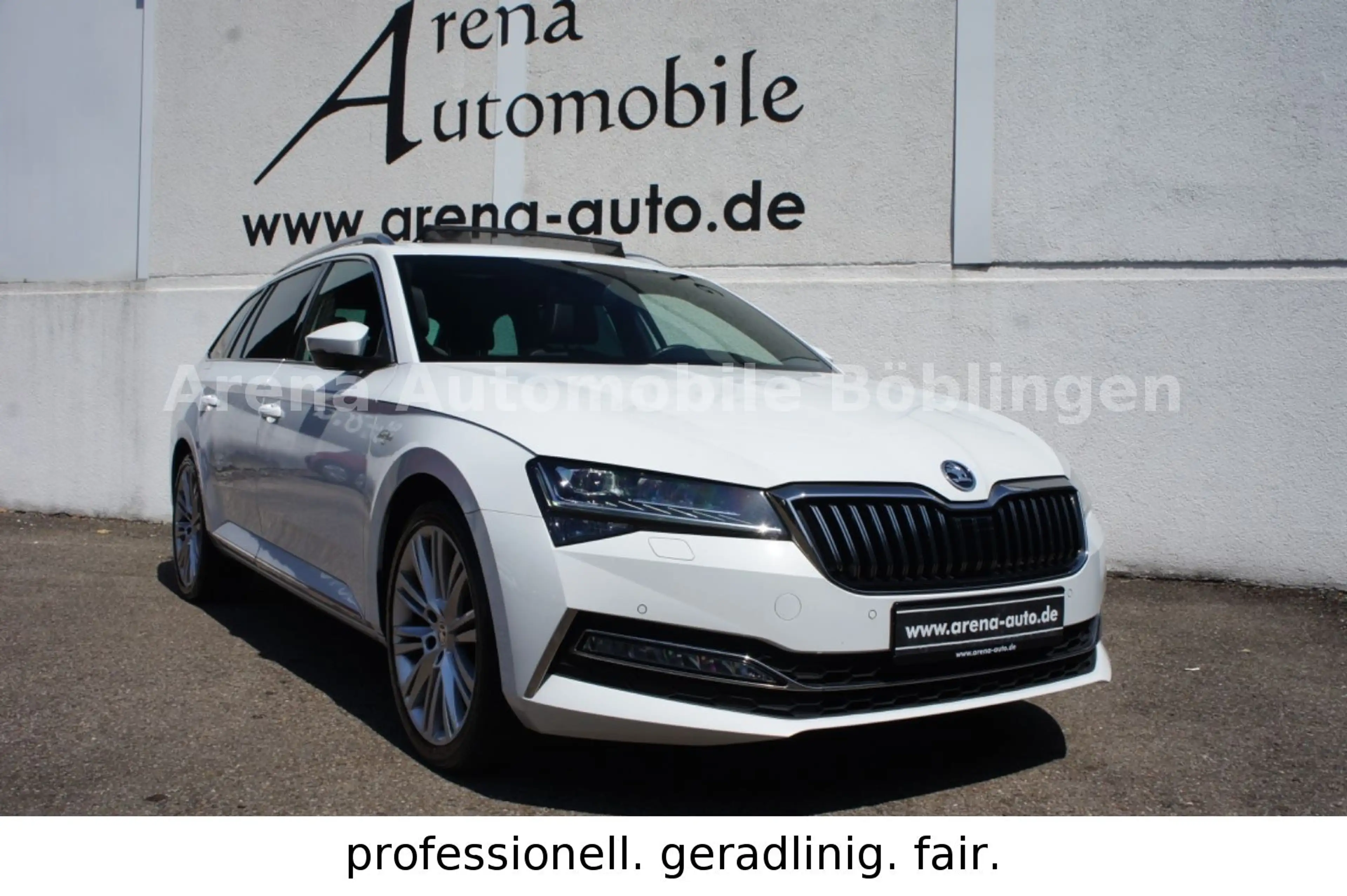 Skoda Superb Combi 2.0 TSI L&K DSG*MATRIX*PANO*AHK*