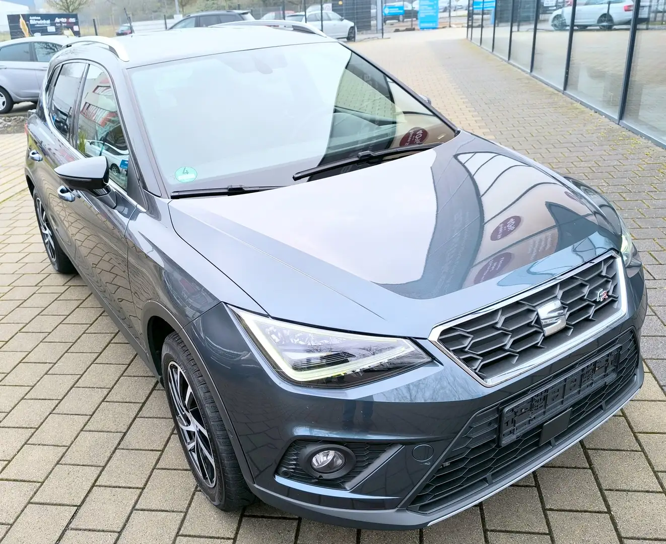 SEAT Arona 1.5 TSI OPF FR Gris - 1
