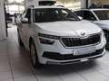 Skoda Kamiq 1.5 TSI Tour NAVI RÜCKFAHRKAMERA BEHEIZBARE WINDS Weiß - thumbnail 3