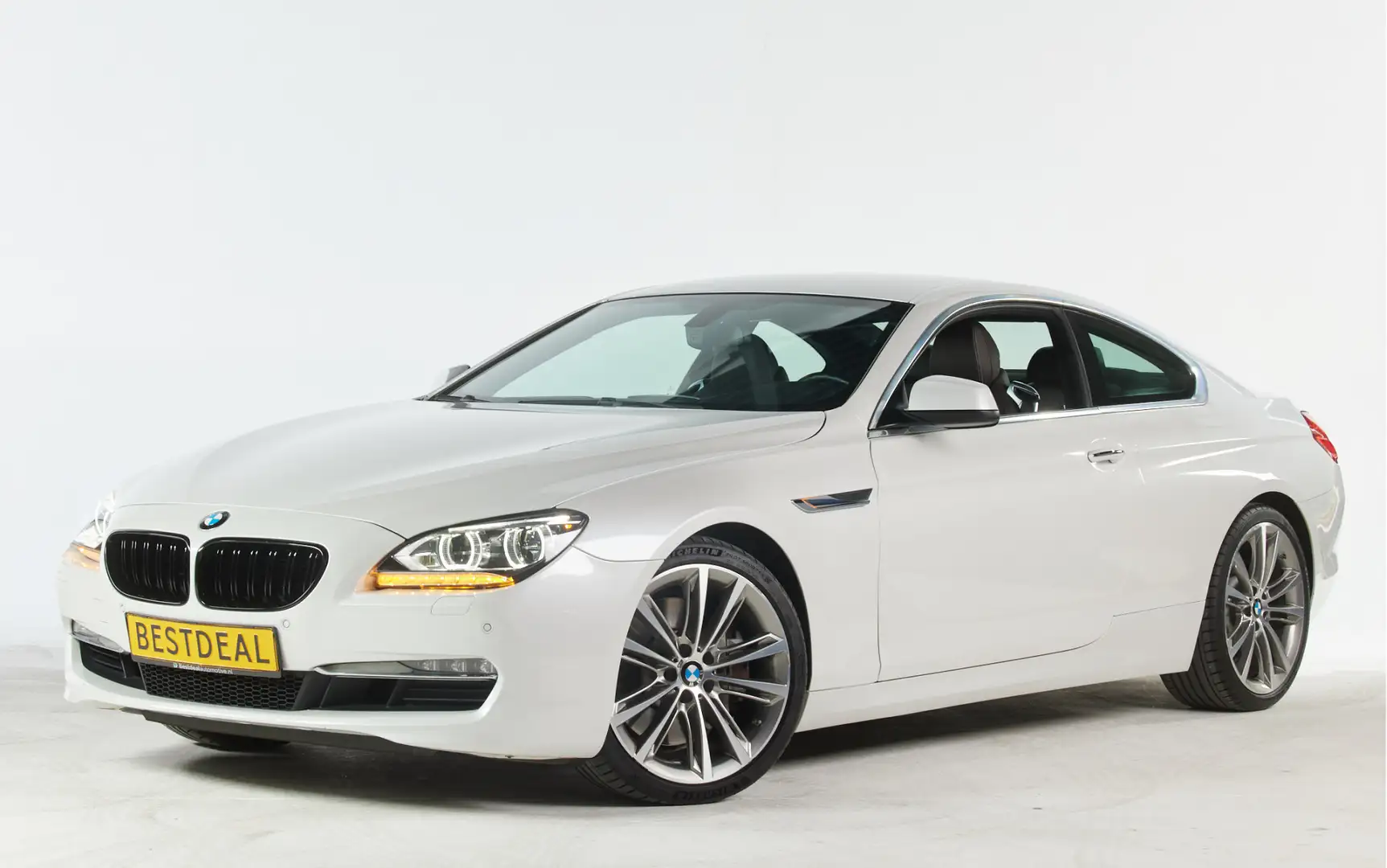 BMW 650 650xi High Executive | Individual | Head-up | White - 2