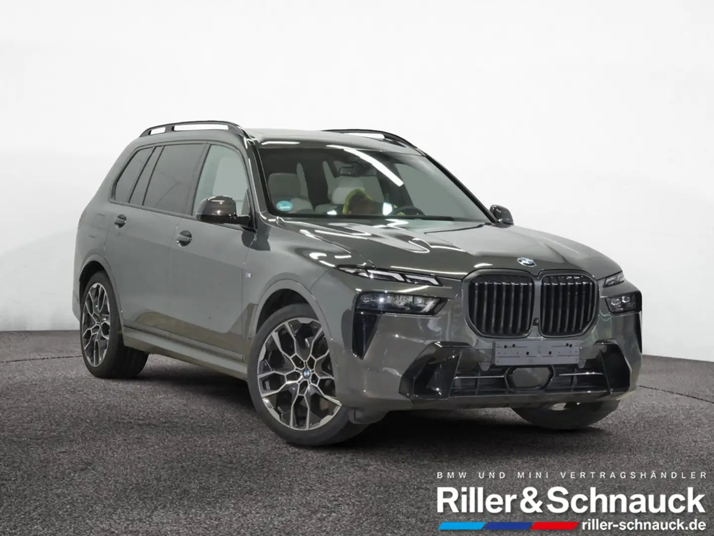 BMW X7 xDrive 40i M Sport Pro AHK+PANO+SKY+STANDH Grau - 2