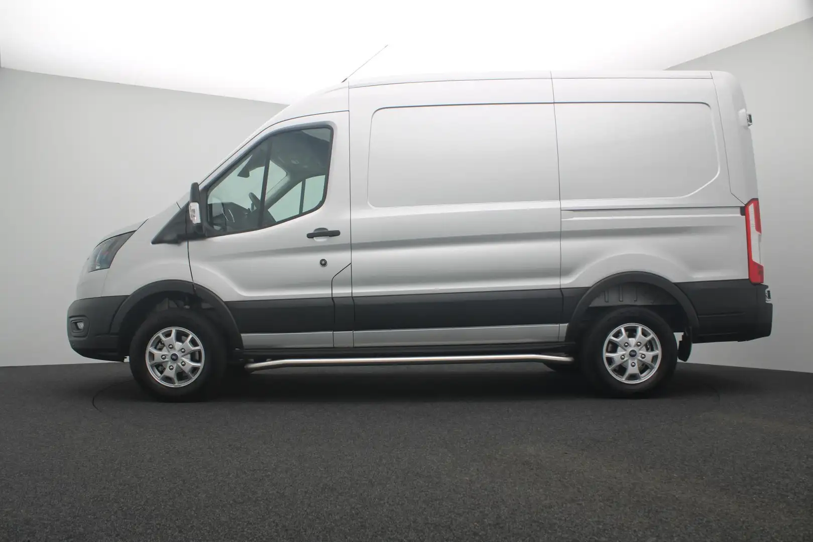 Ford E-Transit 350 L2H2 Trend 68 kWh | Adaptieve Cruise Control | Silber - 2
