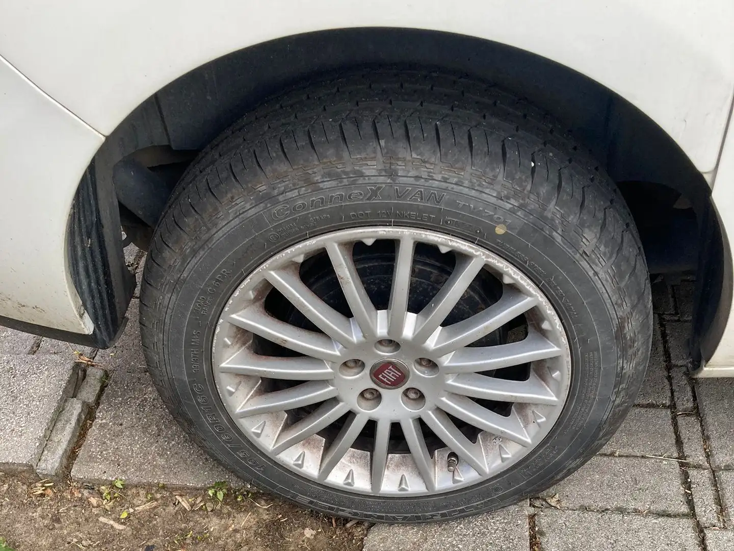 Fiat Doblo 1600 td easy Biały - 1