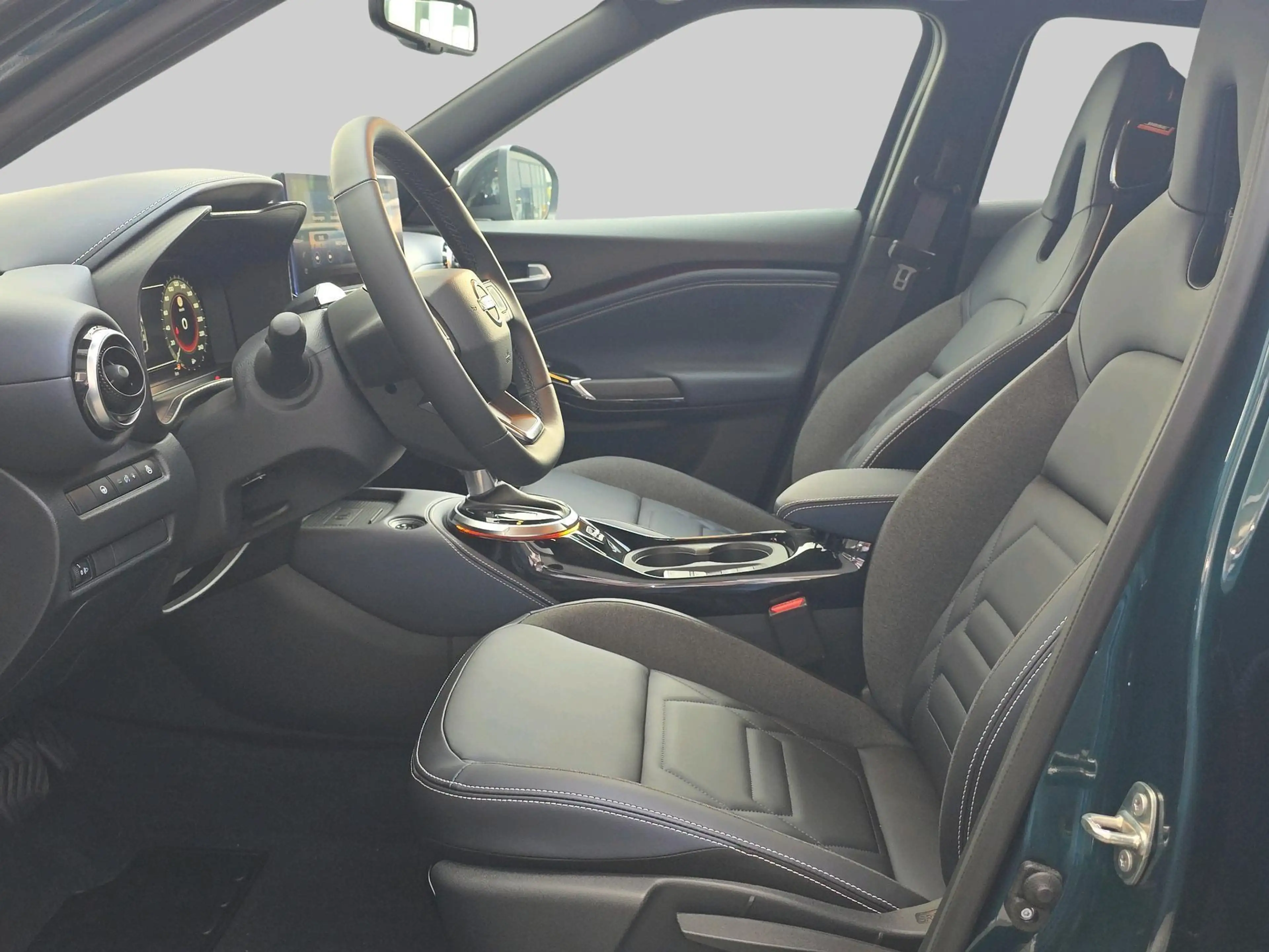 Nissan Juke 1.6 Hybrid Pulse FAP aero velgen Applecarplay Andr — photo 12