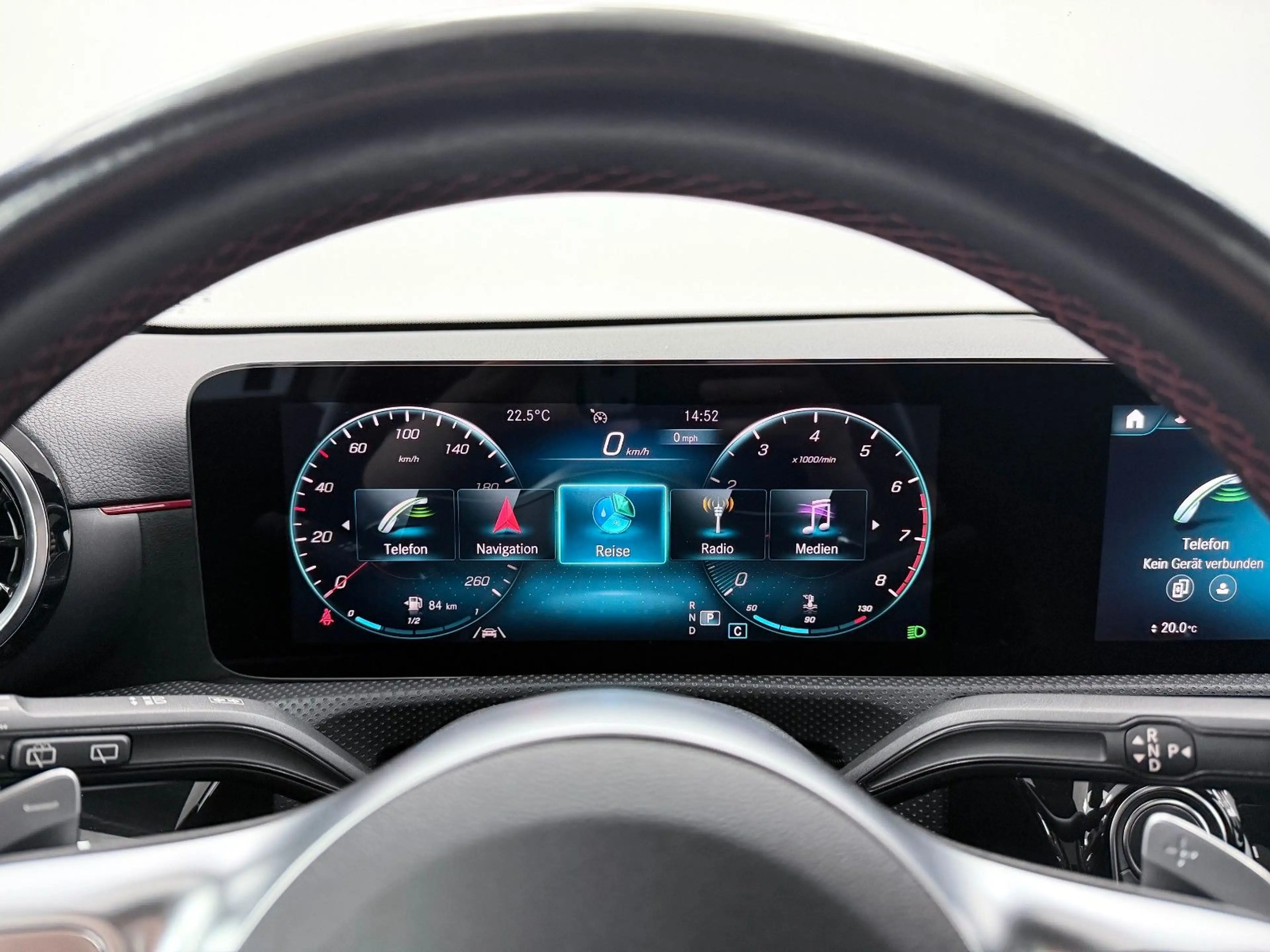 Mercedes-Benz A 200 A-AMG-LINE-PANORAMA-LED-NAVI-SHZ-PDC — photo 27