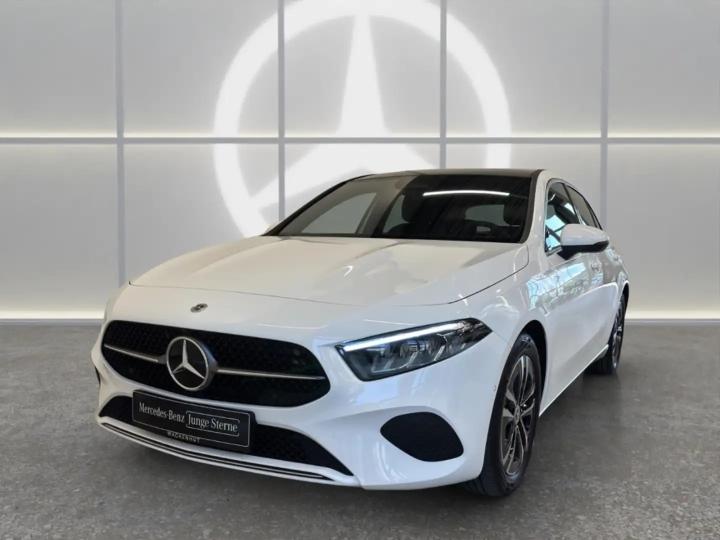Mercedes-Benz A 180 d PROGRESSIVE ADV. PANO+DISTR+STANDHZ+KAM Weiß - 2