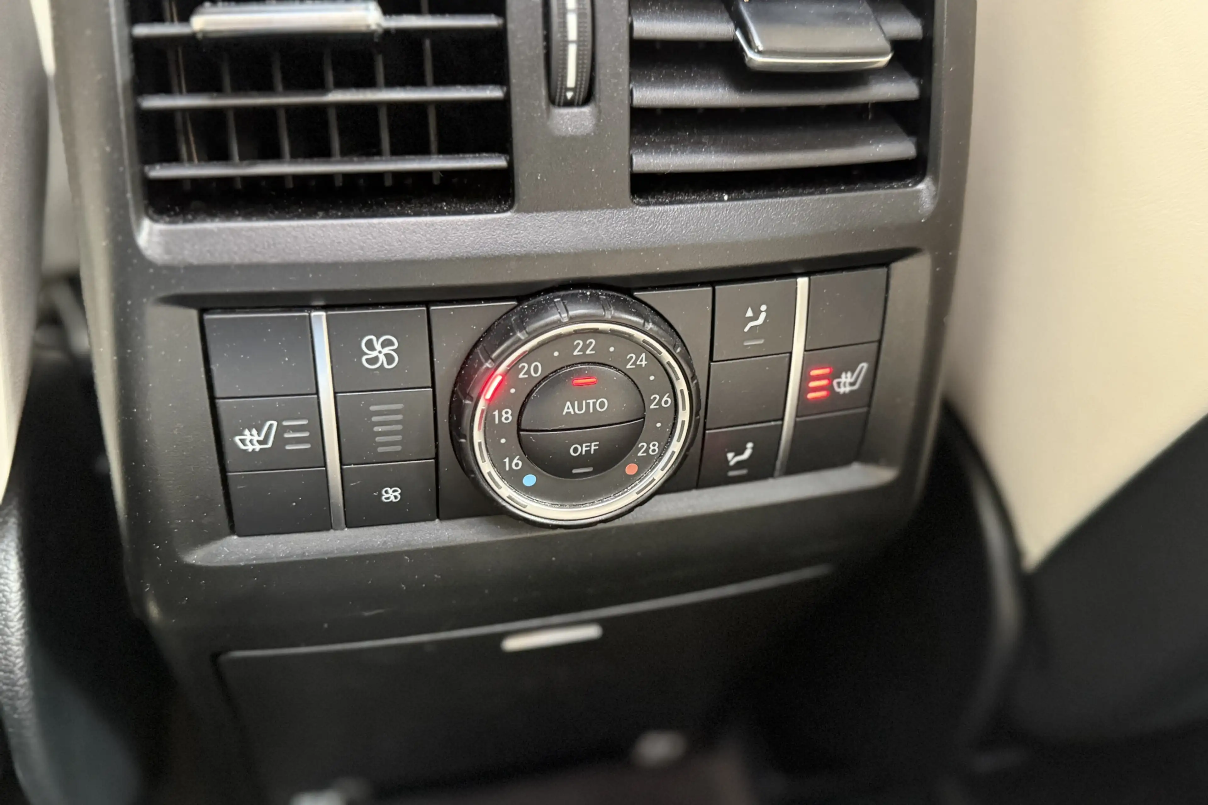 Mercedes-Benz GLS 63 AMG 4MATIC 7 persoons — photo 19
