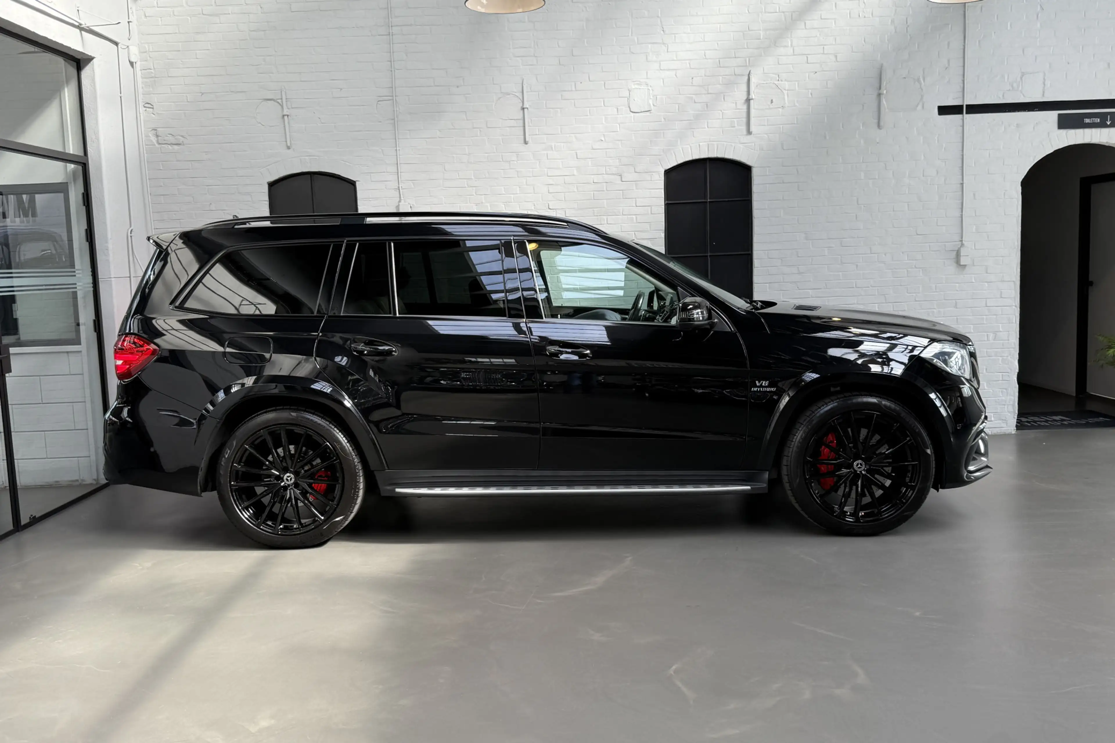 Mercedes-Benz GLS 63 AMG 4MATIC 7 persoons — photo 4