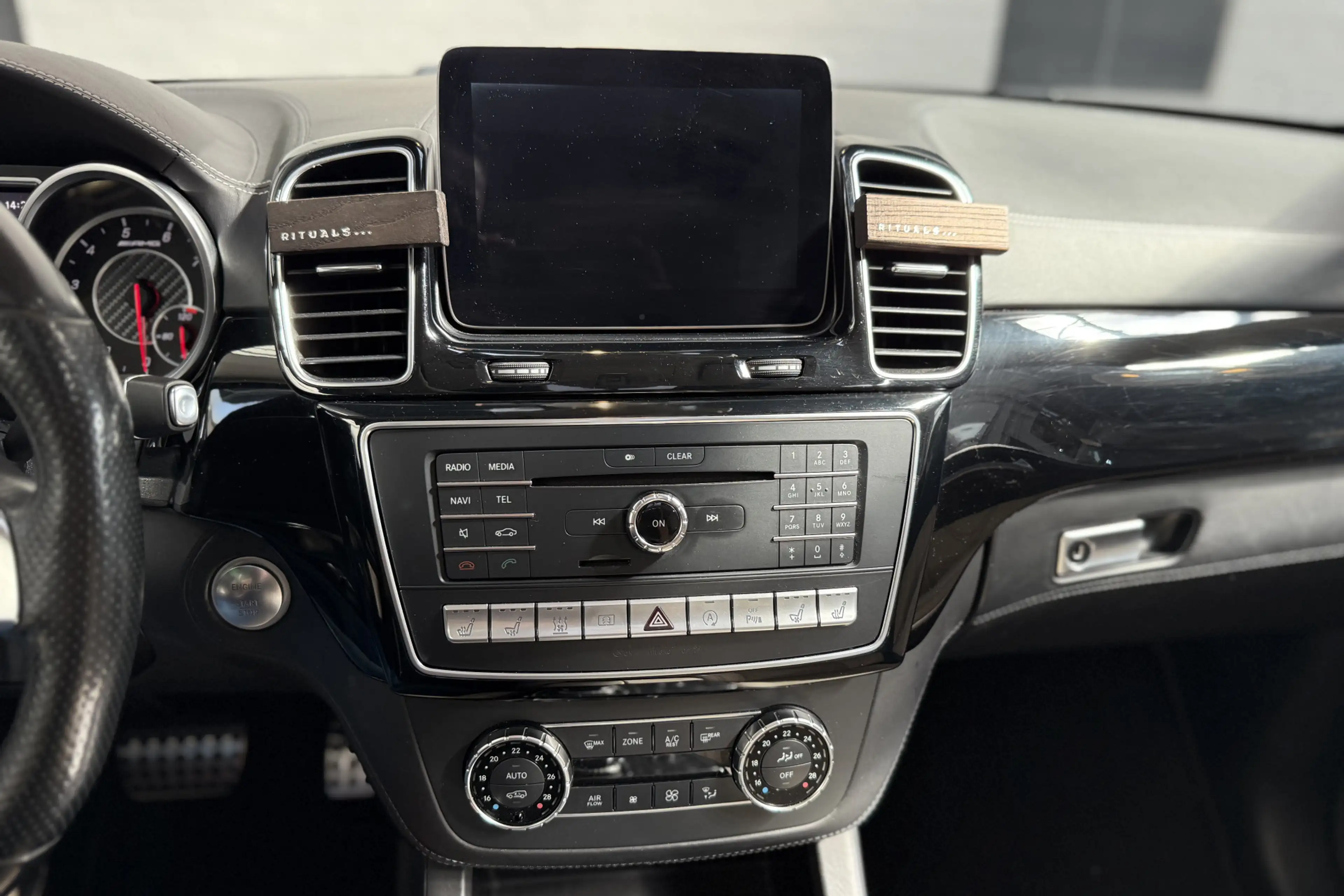 Mercedes-Benz GLS 63 AMG 4MATIC 7 persoons — photo 31