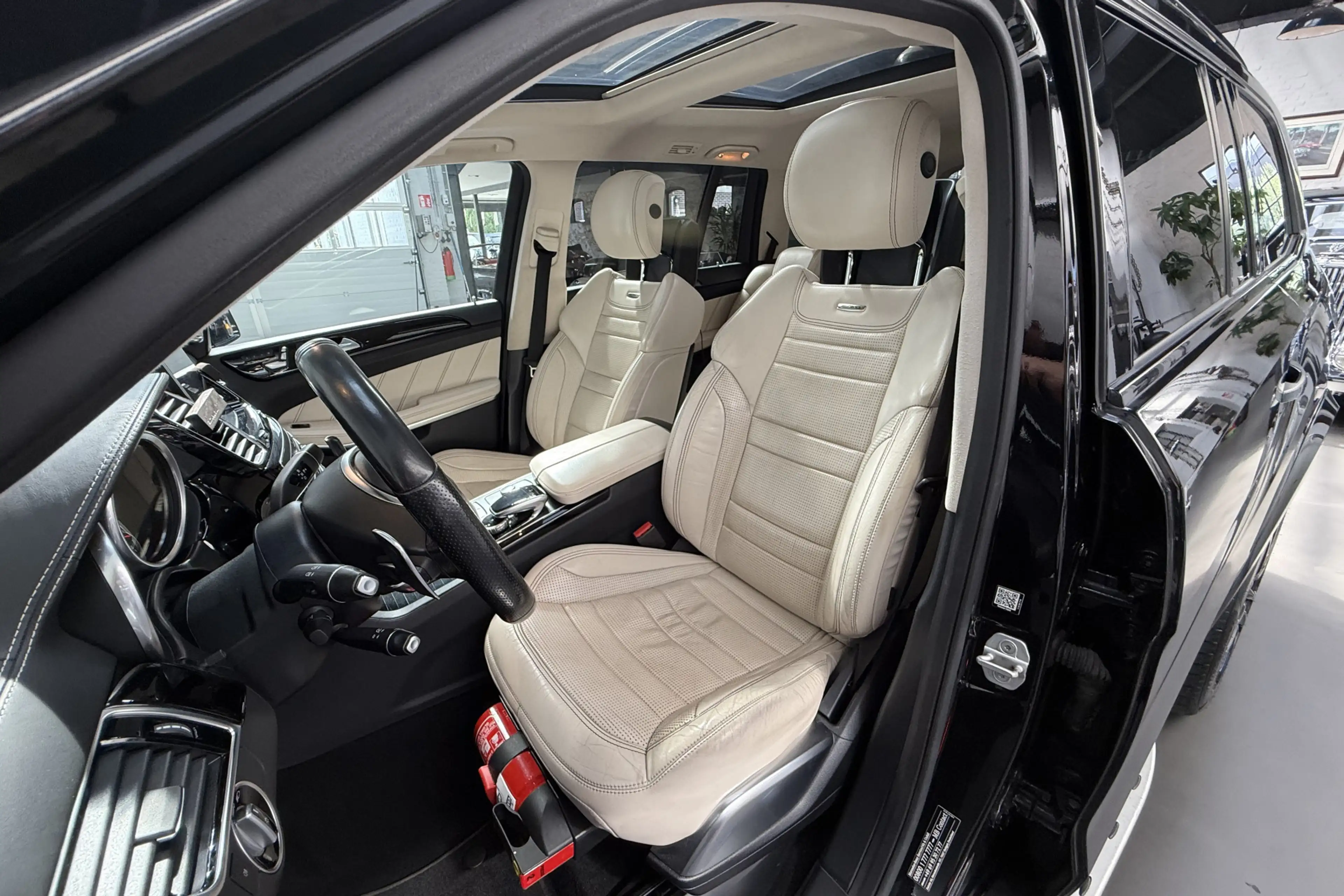 Mercedes-Benz GLS 63 AMG 4MATIC 7 persoons — photo 3