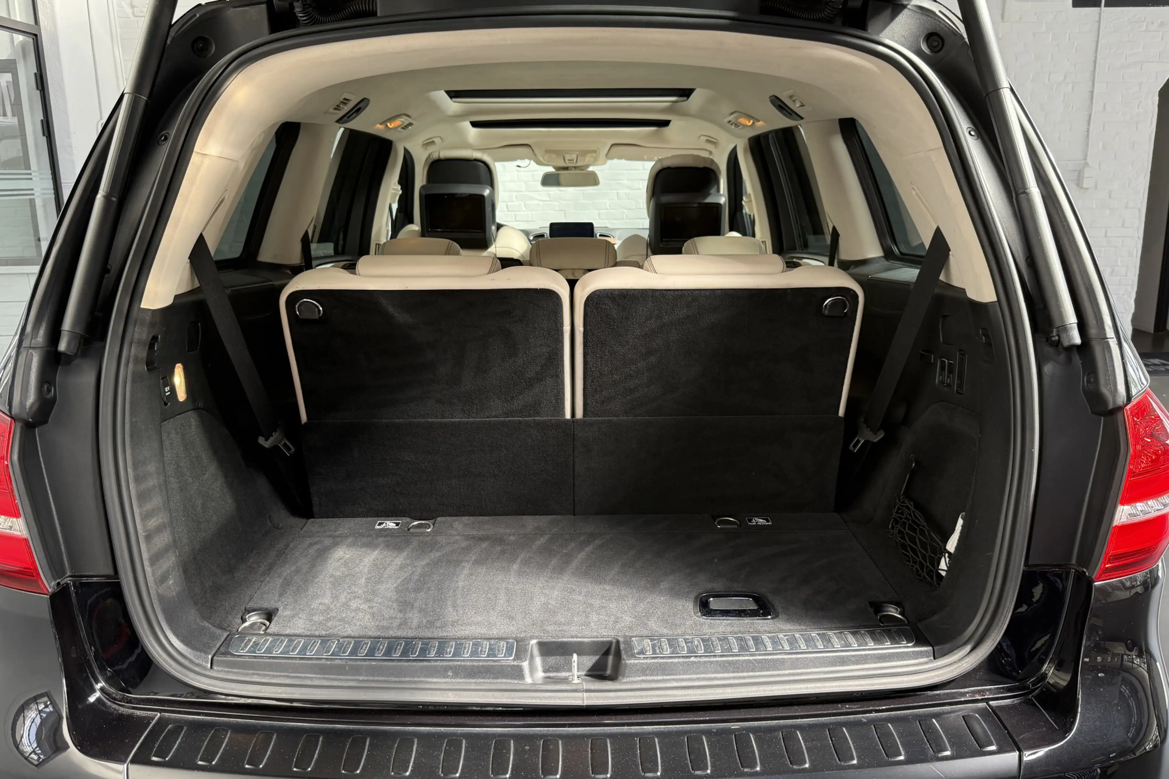 Mercedes-Benz GLS 63 AMG 4MATIC 7 persoons — photo 17