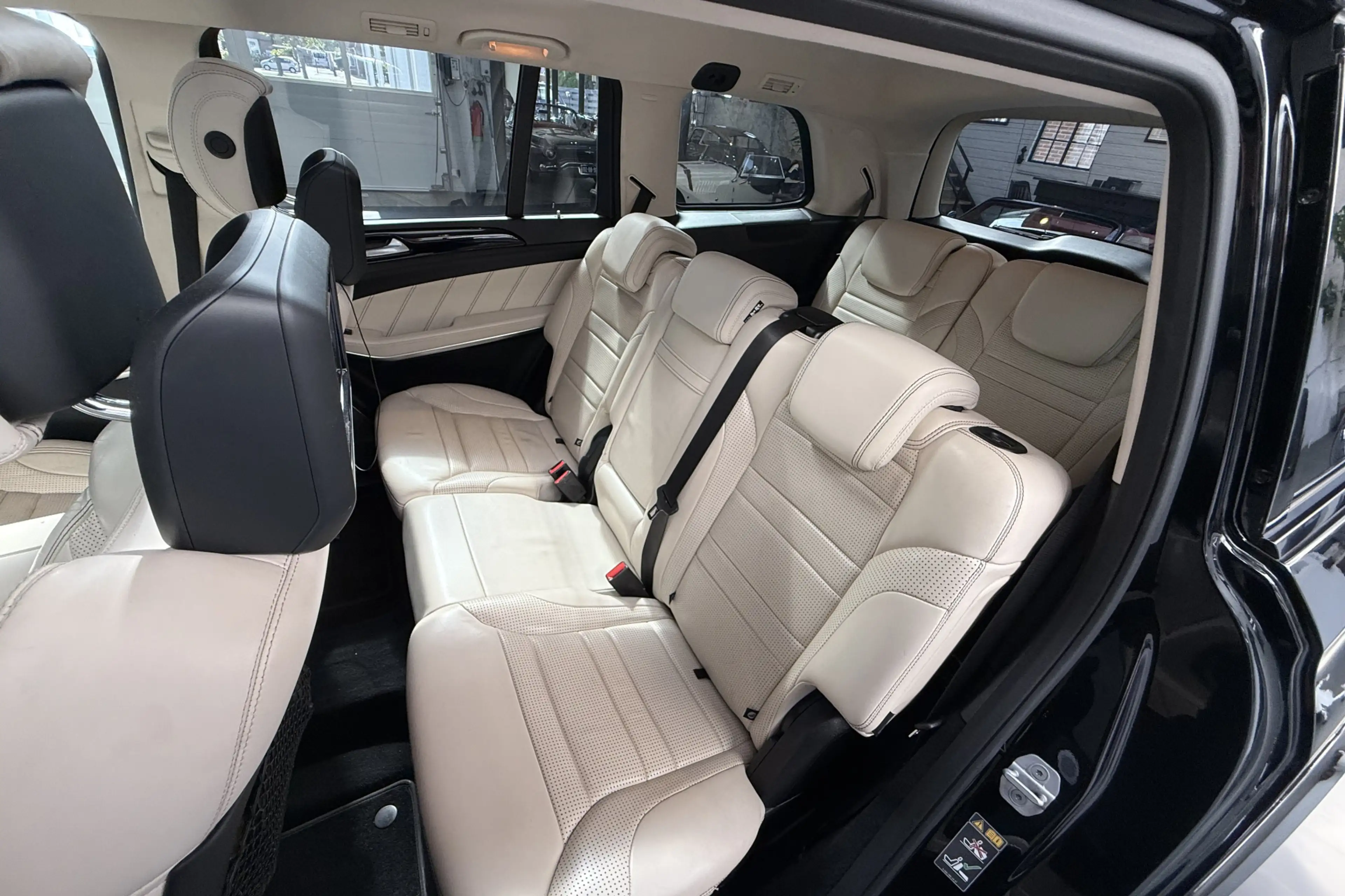 Mercedes-Benz GLS 63 AMG 4MATIC 7 persoons — photo 46