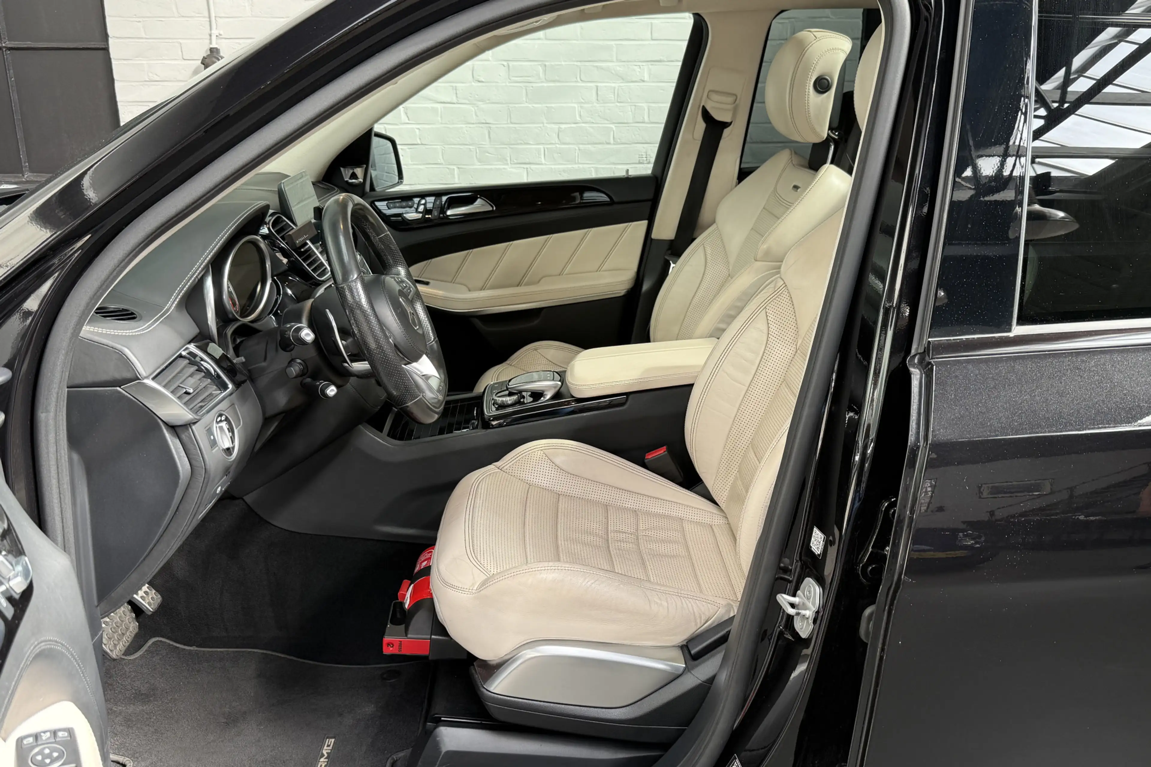 Mercedes-Benz GLS 63 AMG 4MATIC 7 persoons — photo 38