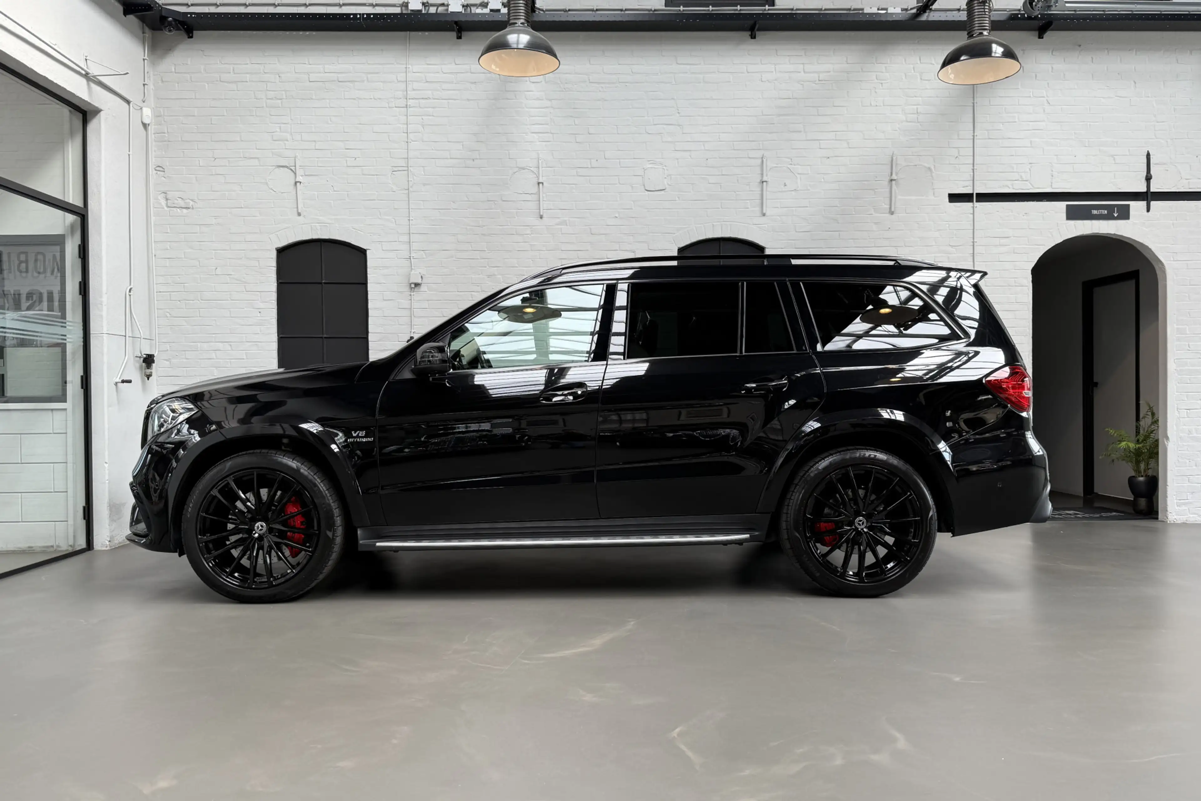 Mercedes-Benz GLS 63 AMG 4MATIC 7 persoons — photo 2