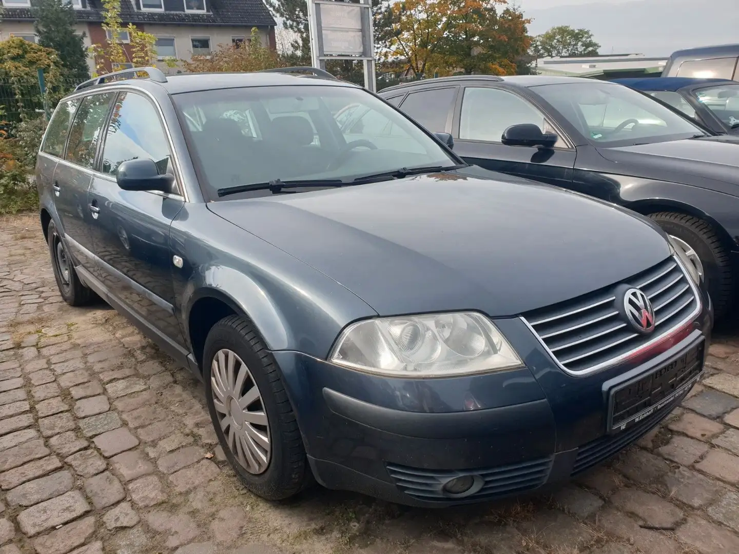 Volkswagen Passat Variant Comfortline*Klima*SHZ*AHK*TÜV Blau - 1