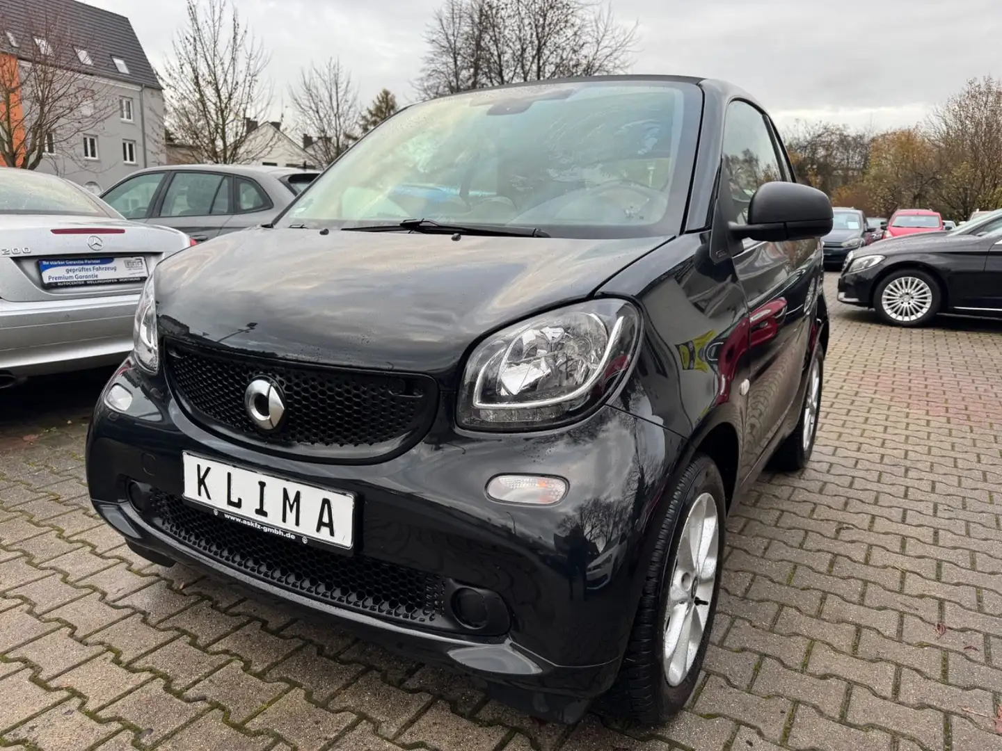 smart forTwo fortwo coupe 52 kW Noir - 1