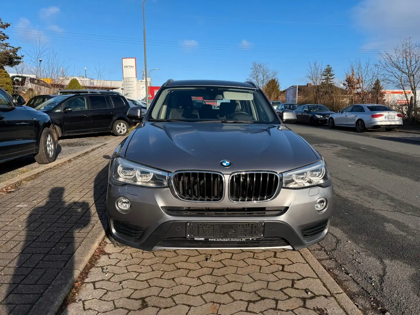 BMW X3 xDrive 20 d Advantage*Head-Up*NAVI*LED*AHK* Grau - 2