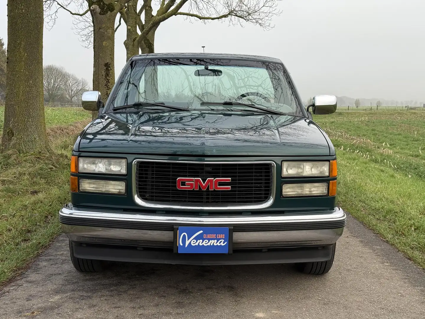 GMC Sierra G.m.c. - 2
