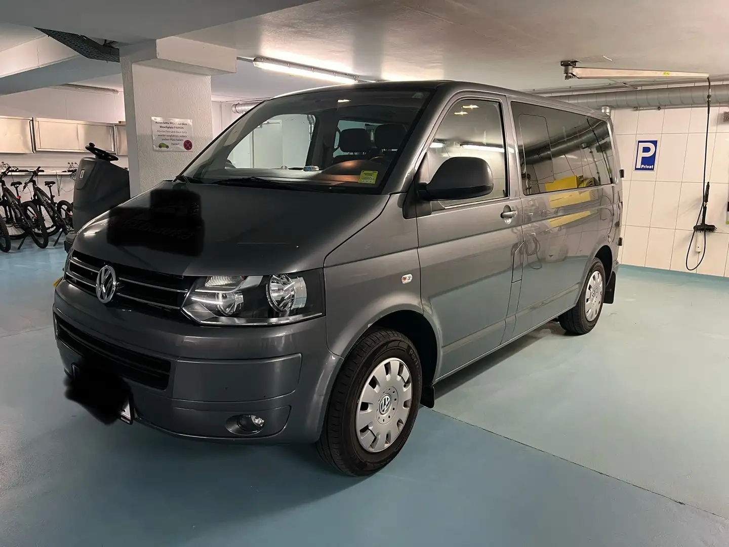 Volkswagen T5 Caravelle Comfortline 2,0 TDI 4motion D-PF - 1