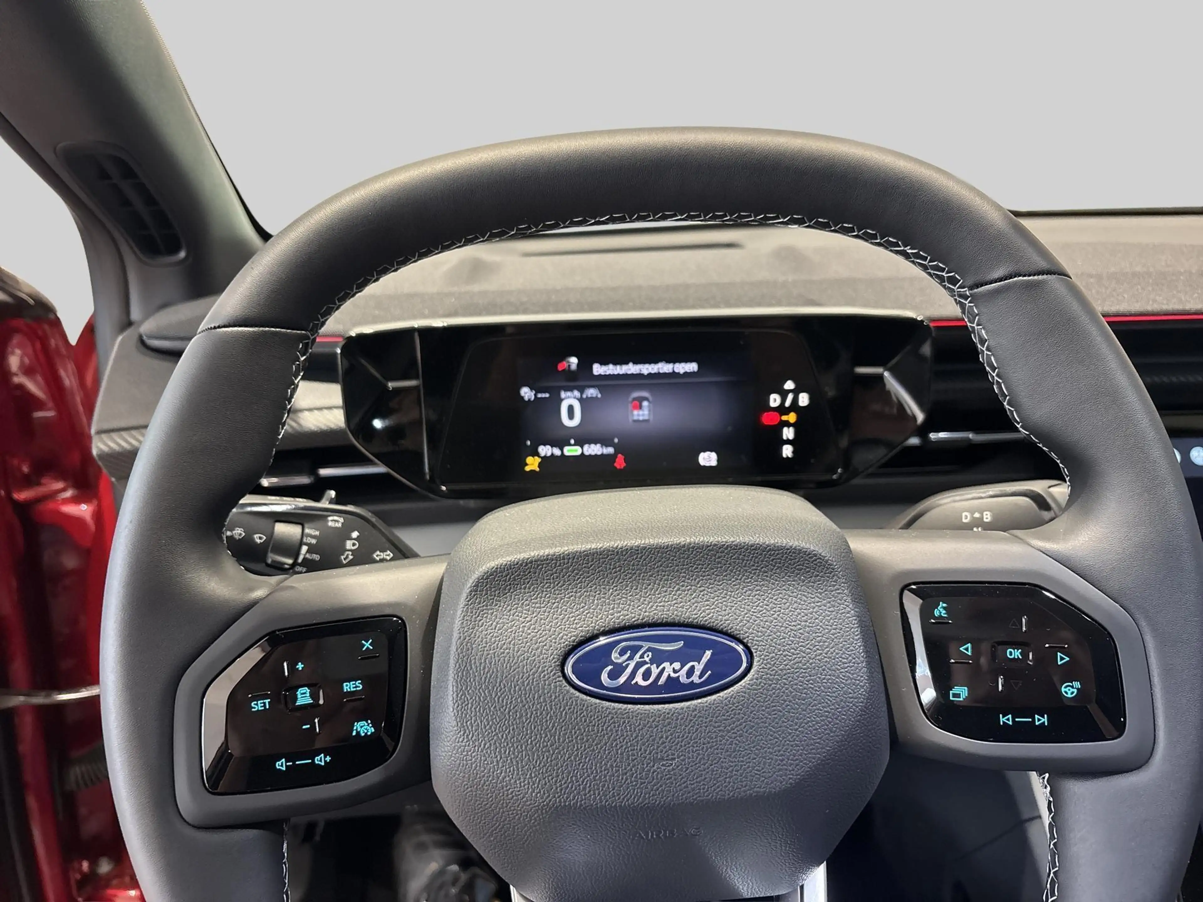 Ford Explorer 77kWh Extended Range RWD Premium — photo 10