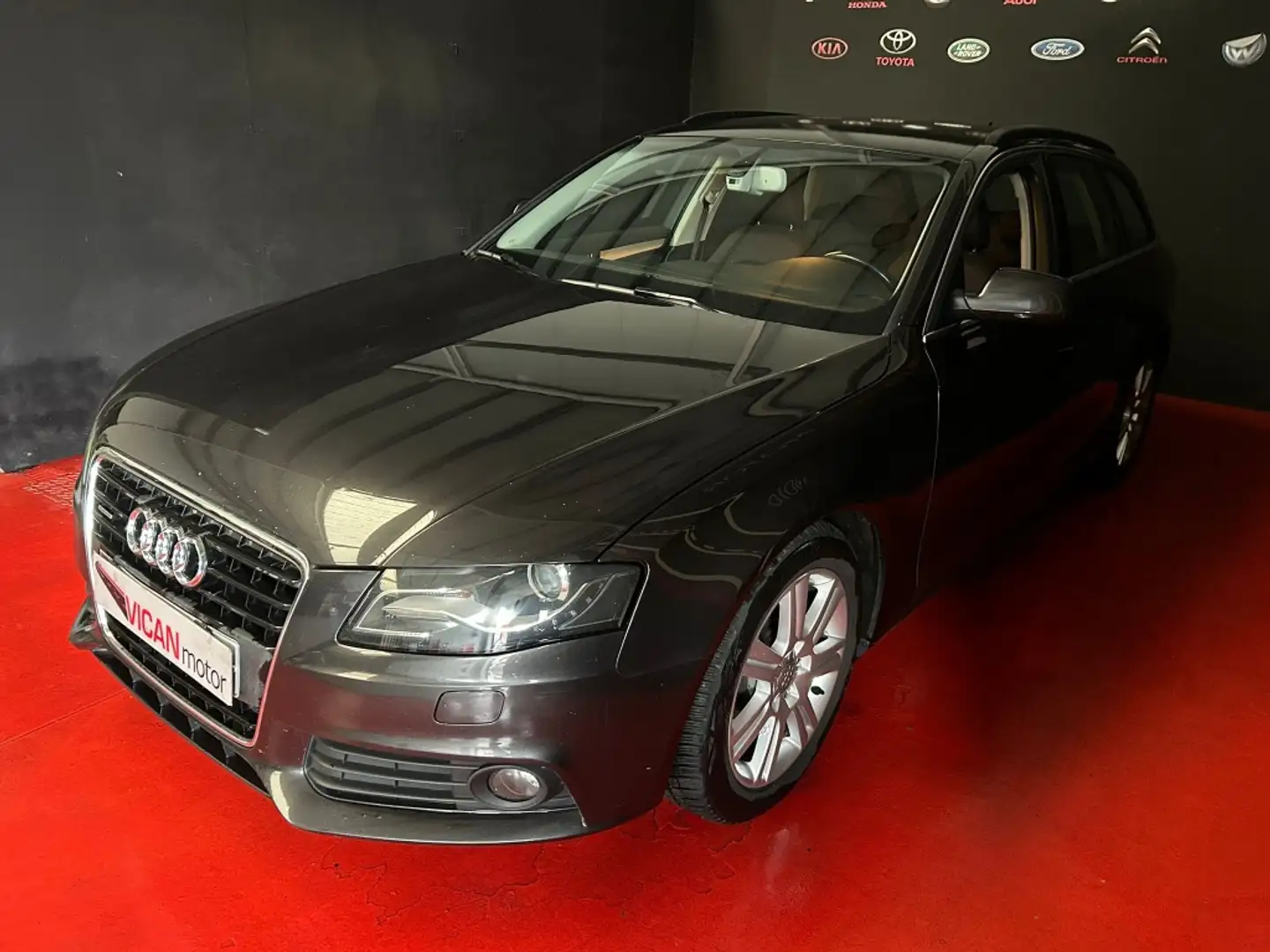Audi A4 Avant 3.0TDI quattro S-Tronic DPF Gris - 2