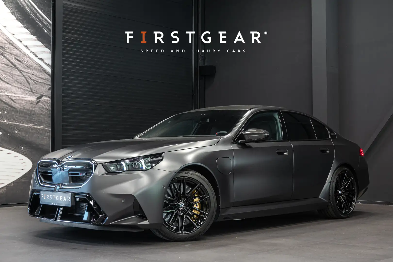 BMW M5 5-serie *Ultimate-Pakket / Bowers & Wilkins / Kera Gris - 1