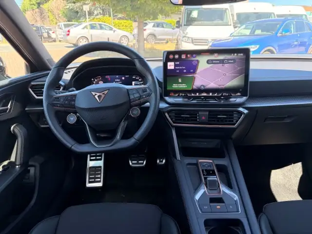 Cupra Leon view 8