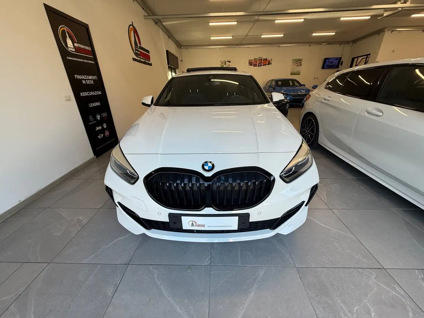 BMW 118 118i 5p. Msport VIRTUAL TETTO Weiß - 2