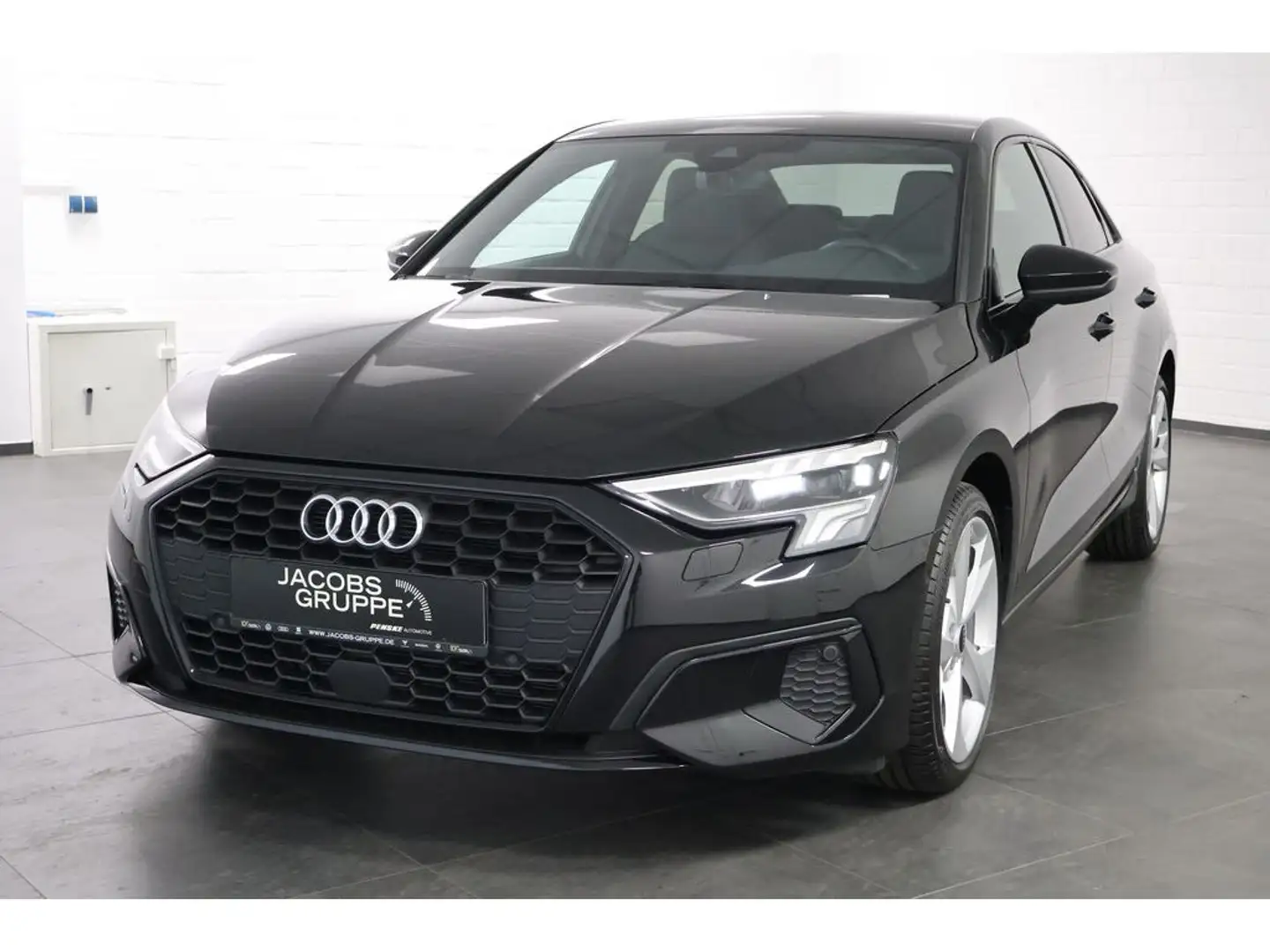 Audi A3 Limousine 35 TFSI S-line S tronic,Navi,LED Black - 2