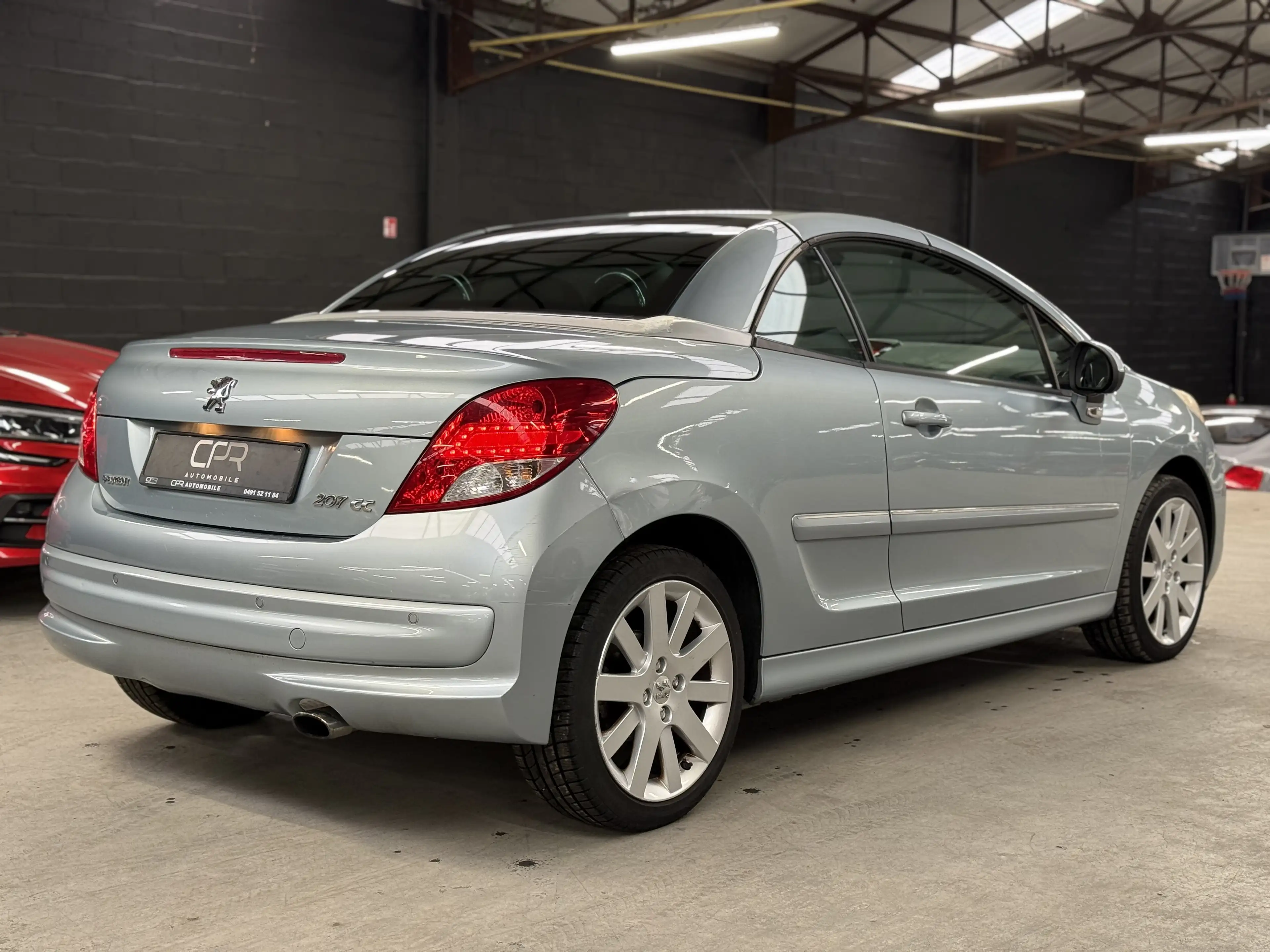 Peugeot 207 CC 1.6 D Roland Garros * CUIR * CLIM AUTO * PROPRE — photo 4