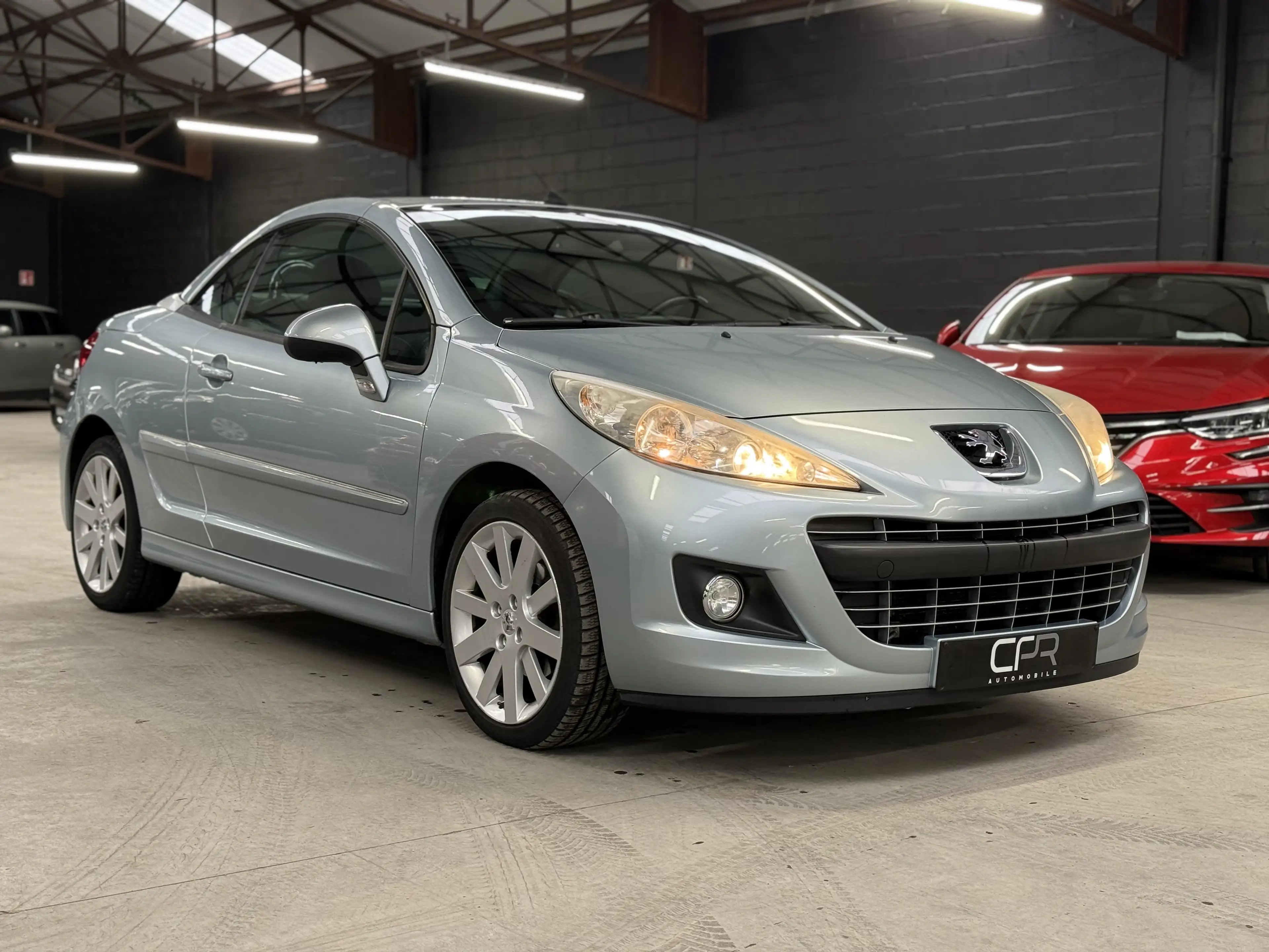 Peugeot 207 CC 1.6 D Roland Garros * CUIR * CLIM AUTO * PROPRE — photo 3