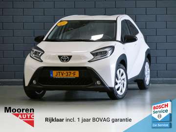 1.0 VVT-i MT first | CAMERA | CARPLAY | CRUISE CON