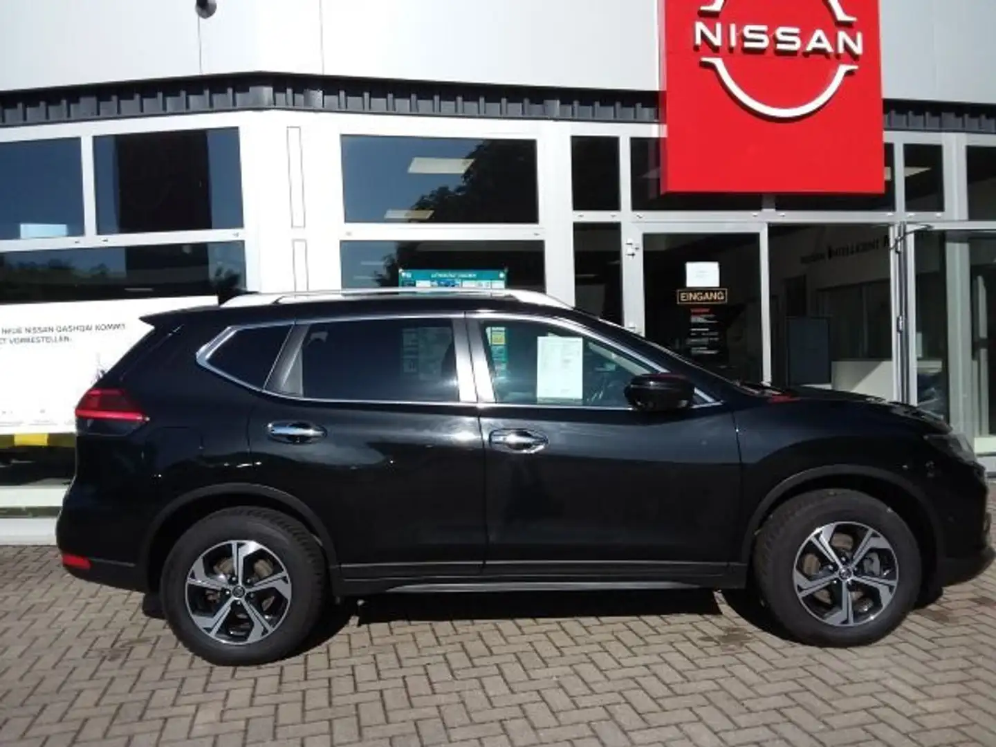 Nissan X-Trail 1.7 dCi N-Connecta 4x4 Schwarz - 2