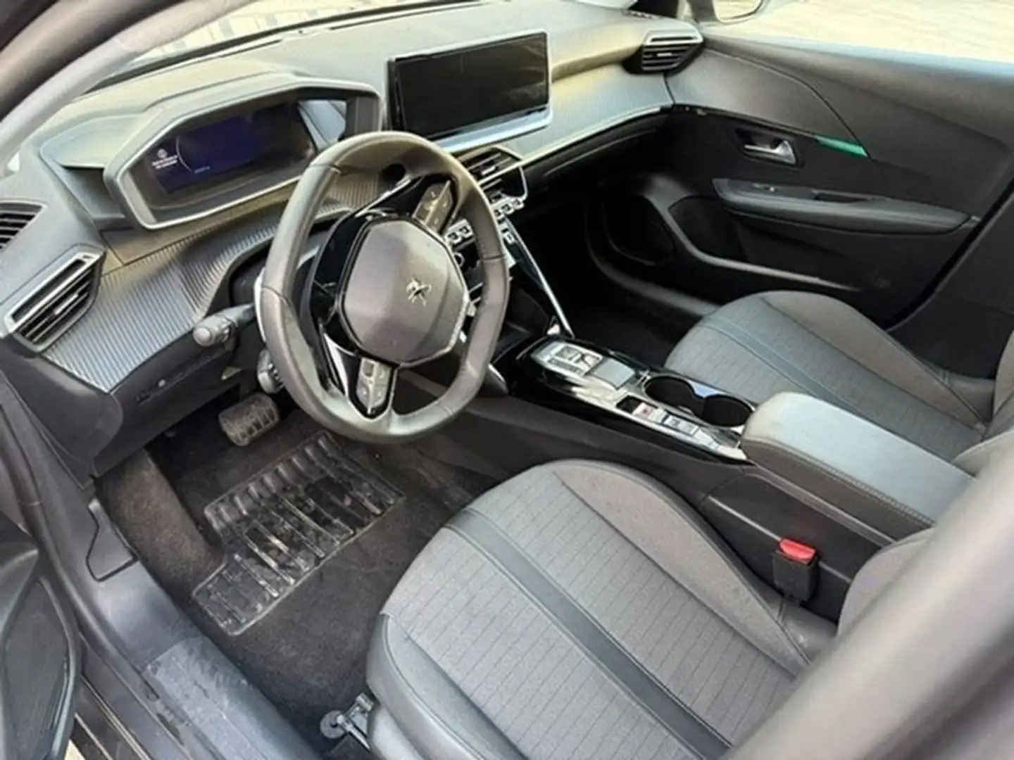 Peugeot 208 GPS*CAMERA* 1.2 BENZ 100 PK EAT ALLURE PACK Grey - 2