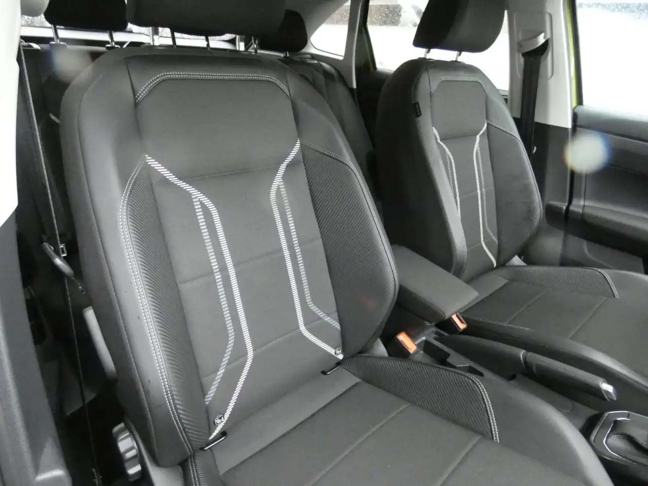 Volkswagen Taigo 1.0 TSI DSG Style LED Navi SHZ PDC ACC Klima Navi 5