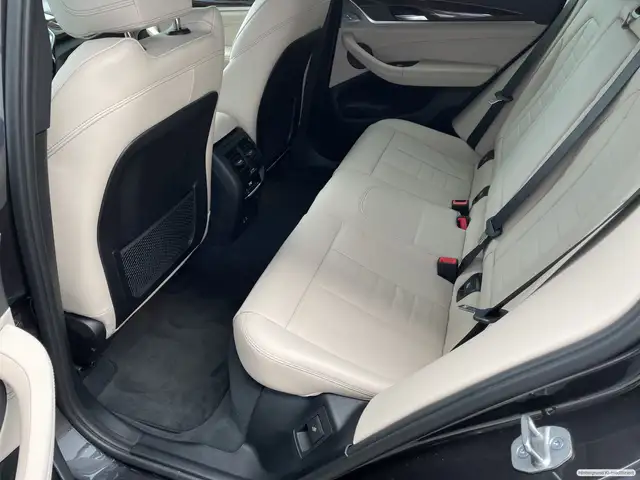 BMW X4 M view 11