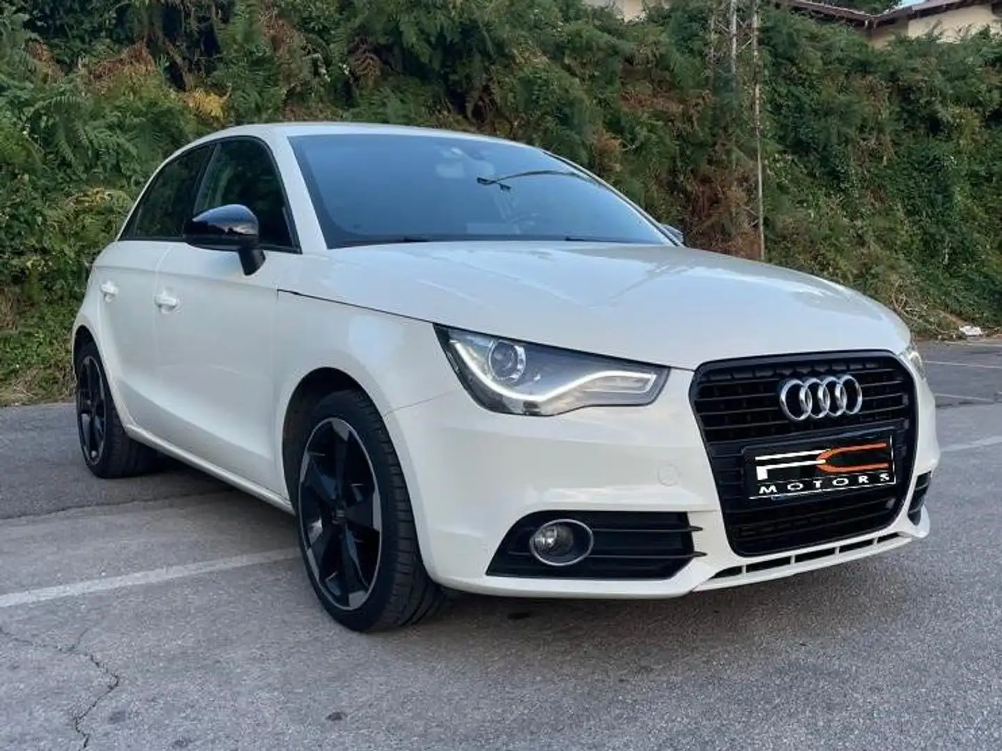 Audi A1 A1 Sportback 1.6 tdi  s-tronic S Line Bianco - 2