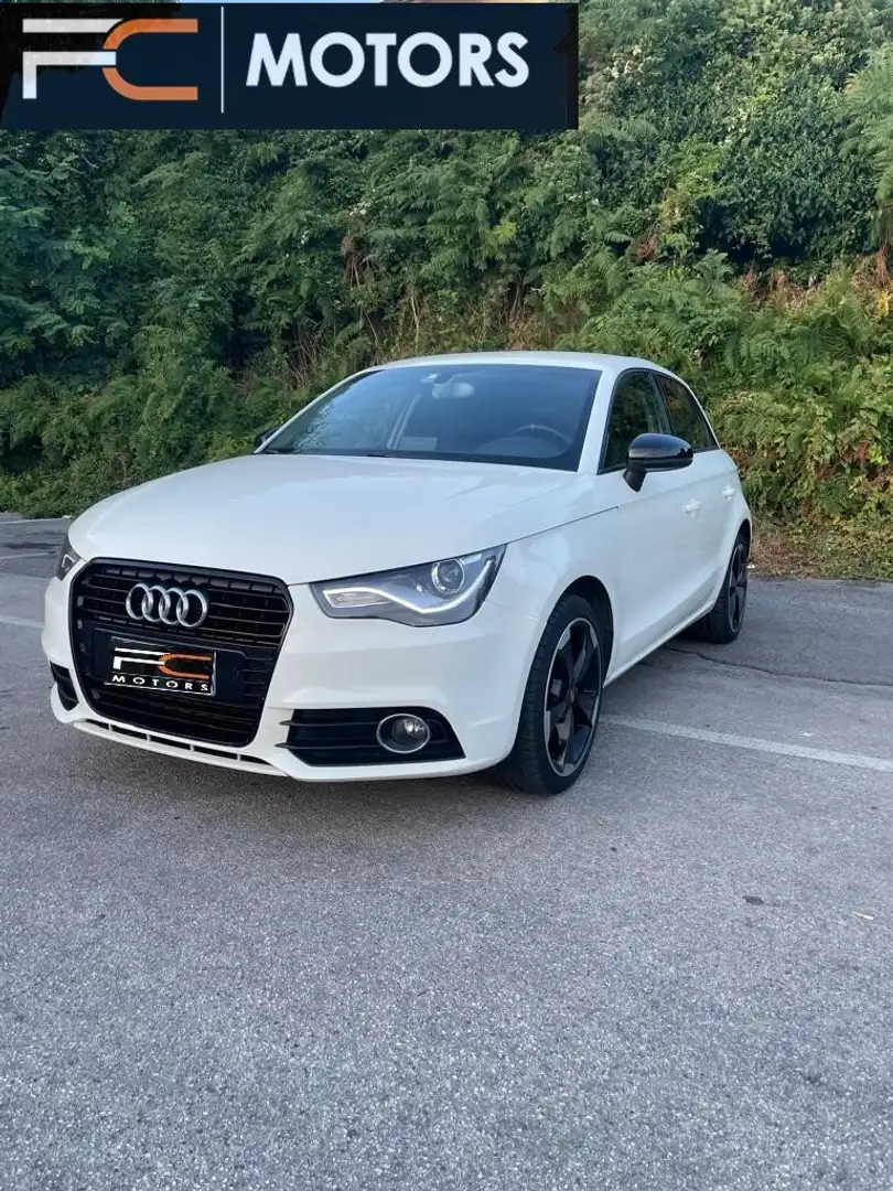 Audi A1 A1 Sportback 1.6 tdi  s-tronic S Line Bianco - 1